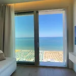 Opera Πέζαρο