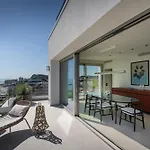 Ξενοδοχείο Opera 4*
