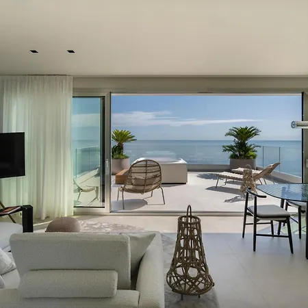 Opera Отель Пезаро